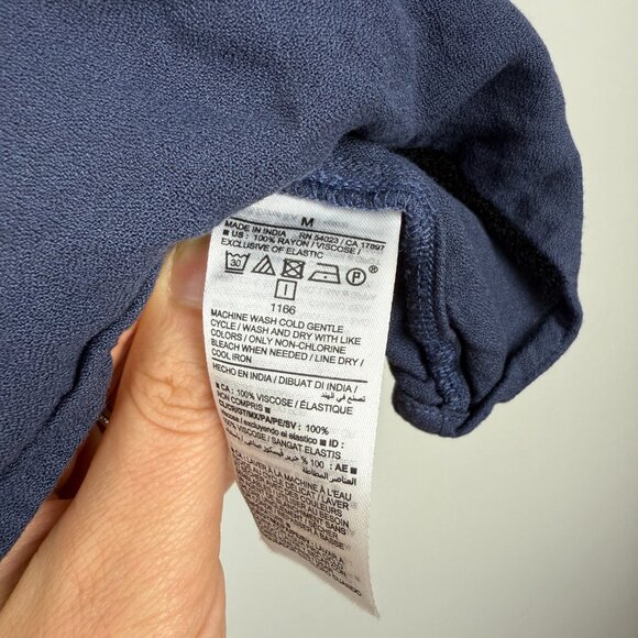 Old Navy Women's Ruffle Short Sleeve Blouse, Size M - Picture 6 of 6